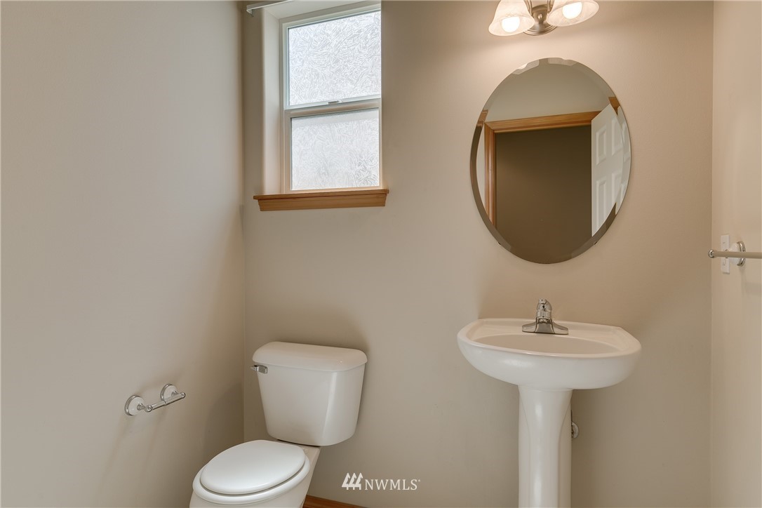 16101 40th Drive Southeast Bothell, WA 98012 - Photo 10 of 21 Gallery Image 10