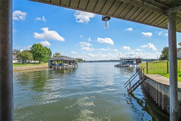 $949,000 | 180 Surls Drive, Mabank, TX 75156