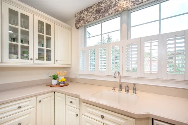 $785,000 | 6 State Park Road, Unit 2, Hull, MA 02045