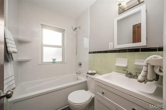 $1,400 | 10446 St Charles Rock Road, St. Ann, MO 63074