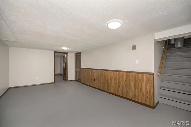 $1,400 | 10446 St Charles Rock Road, St. Ann, MO 63074