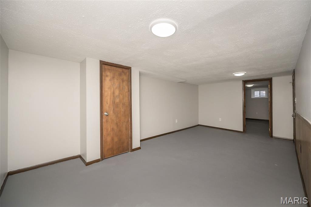 10446 St Charles Rock Road St. Ann, MO 63074 - Photo 15 of 18