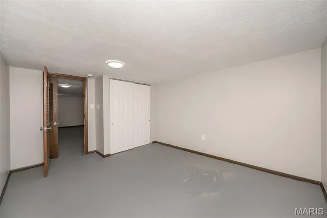 $1,400 | 10446 St Charles Rock Road, St. Ann, MO 63074