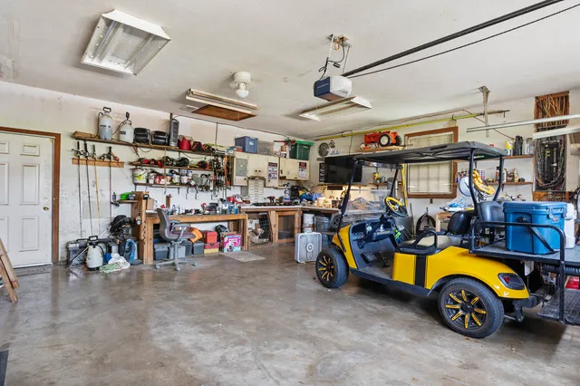 $299,500 | 417 Sunset Drive, Colfax, IL 61728