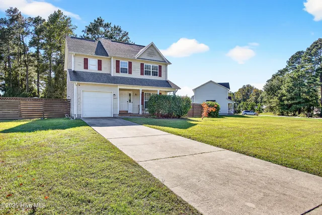 $275,197 | 203 Reef Lane, Richlands, NC 28574