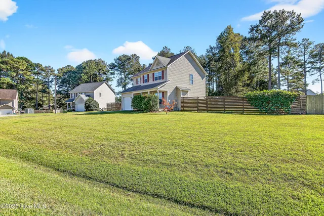 $275,197 | 203 Reef Lane, Richlands, NC 28574