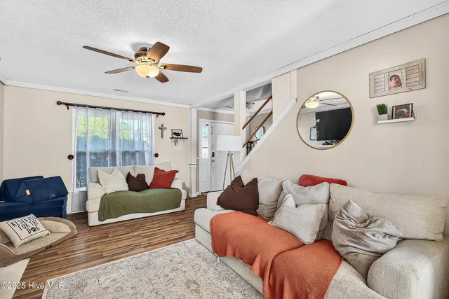 $275,197 | 203 Reef Lane, Richlands, NC 28574