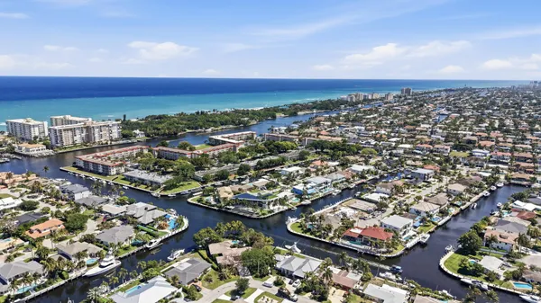$529,000 | 3180 Northeast 48th Court, Unit 215, Lighthouse Point, FL 33064