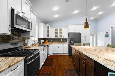 $5,700 | 3628 South Renellie Drive, Tampa, FL 33629