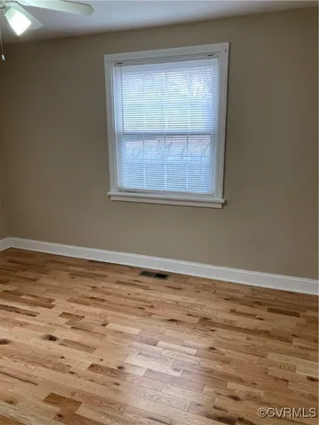a view of empty room with window