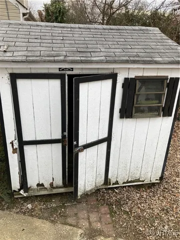 a view of a bathroom