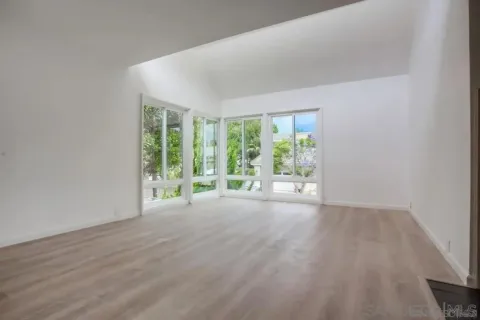 $7,250 | 743 Bonair Way, Unit B, La Jolla, CA 92037