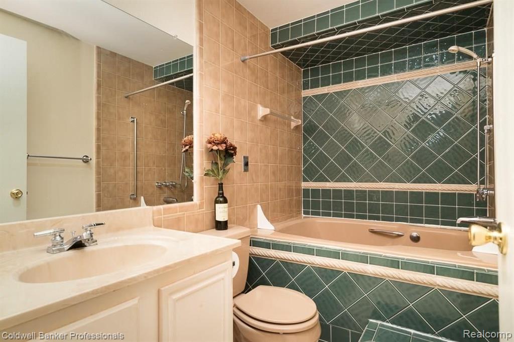 1825 Reis Court Rochester Hills, MI 48309 - Photo 21 of 30
