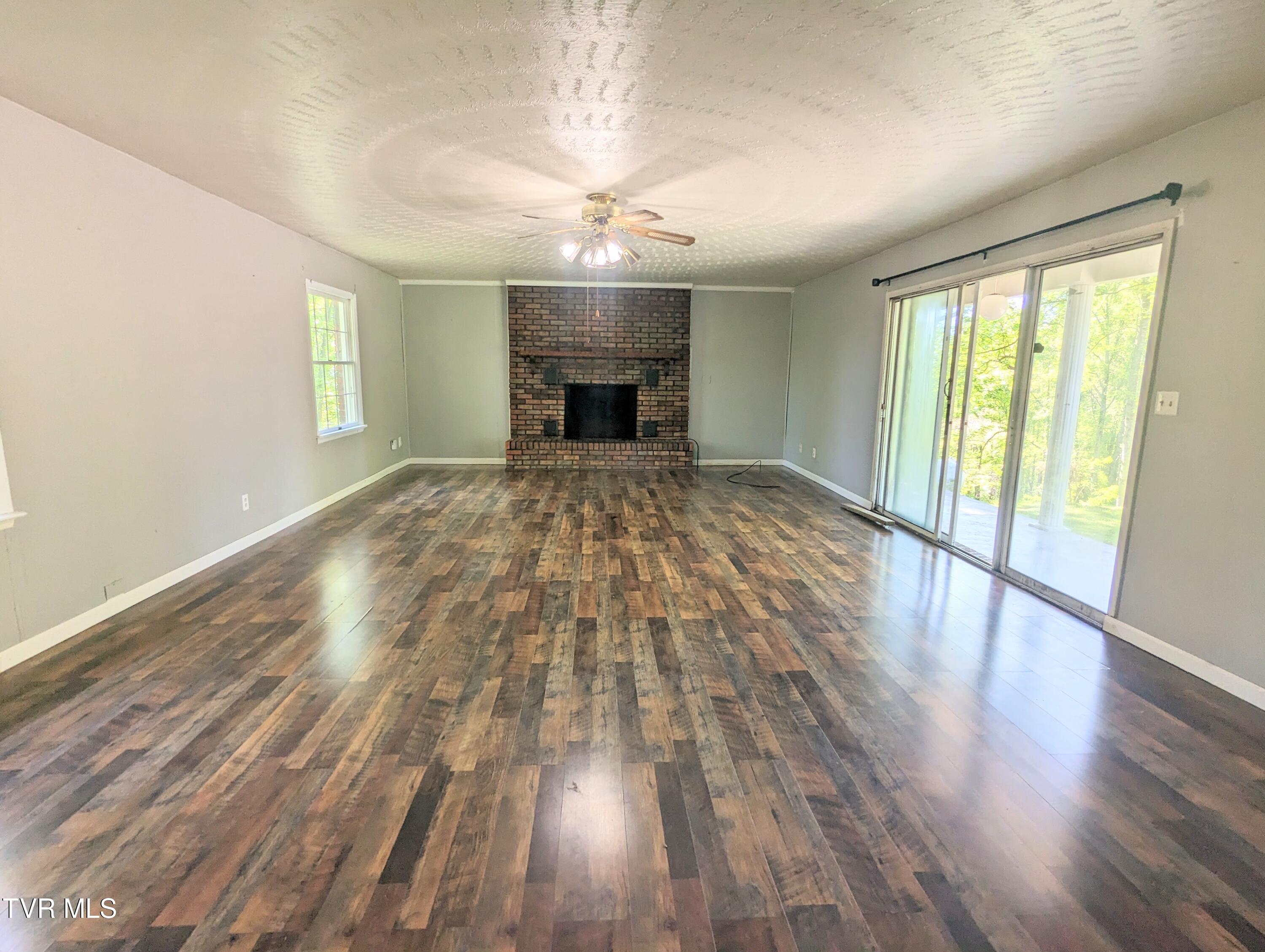 1949 DC Caney Ridge Road Clintwood, VA 24228 - Photo 26 of 30 1000005577