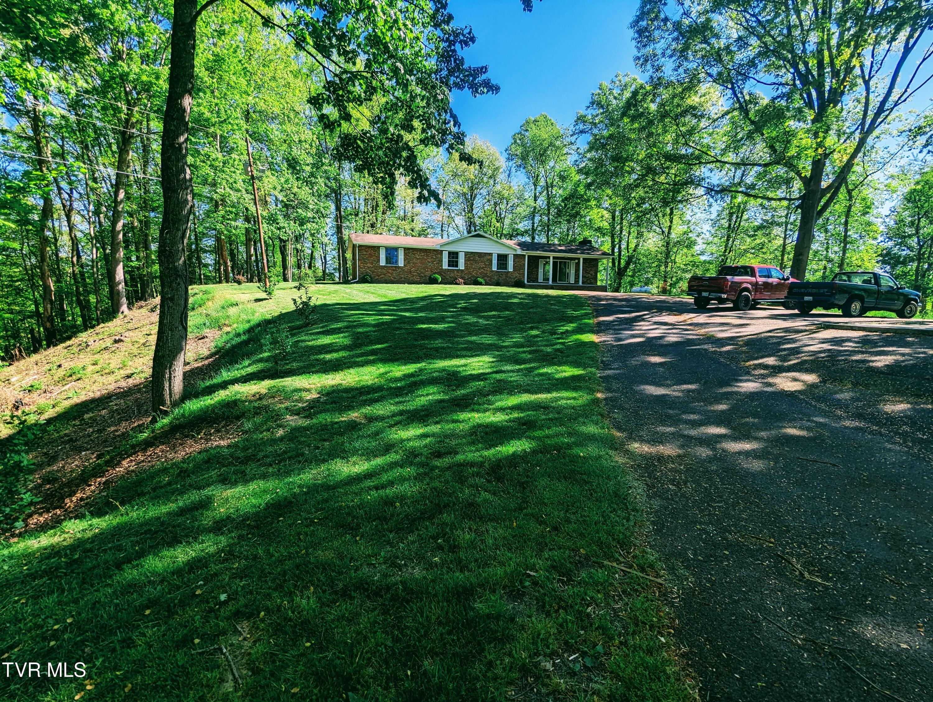 1949 DC Caney Ridge Road Clintwood, VA 24228 - Photo 3 of 30 1000005555
