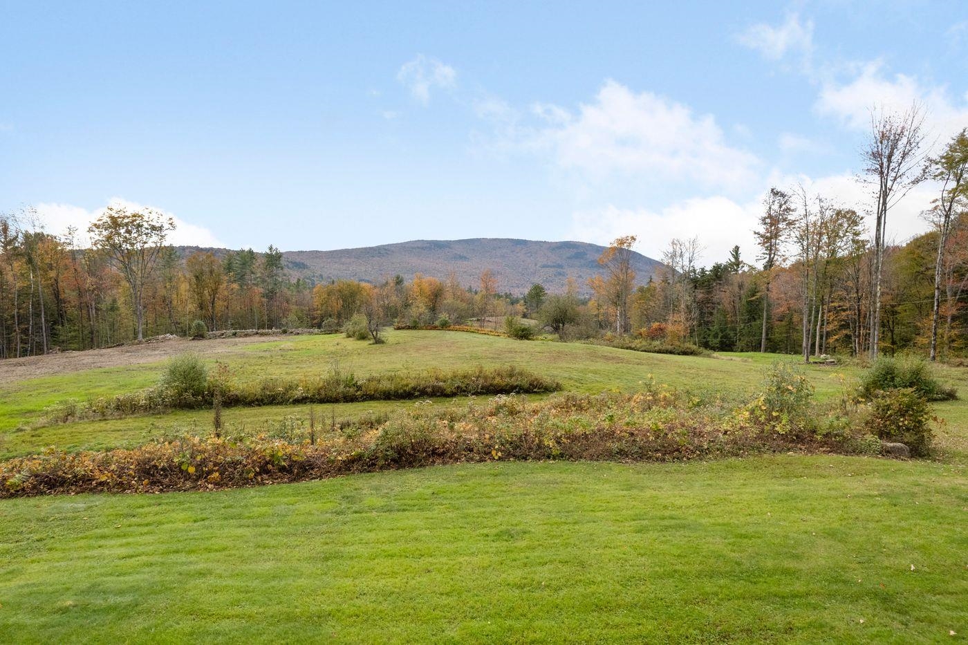 389 Cobble Hill Road Londonderry, VT 05148 - Photo 5 of 22