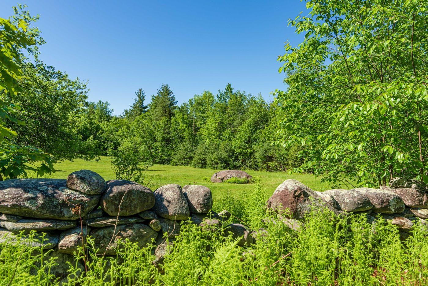 389 Cobble Hill Road Londonderry, VT 05148 - Photo 8 of 22