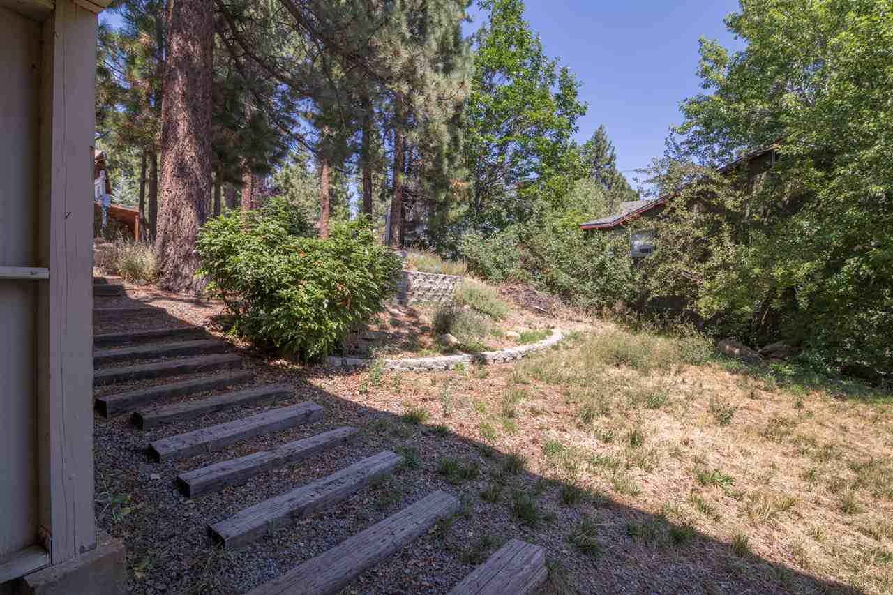 11621 East Ridge Road Truckee, CA 96161 - Photo 5 of 14 Gallery Image 5