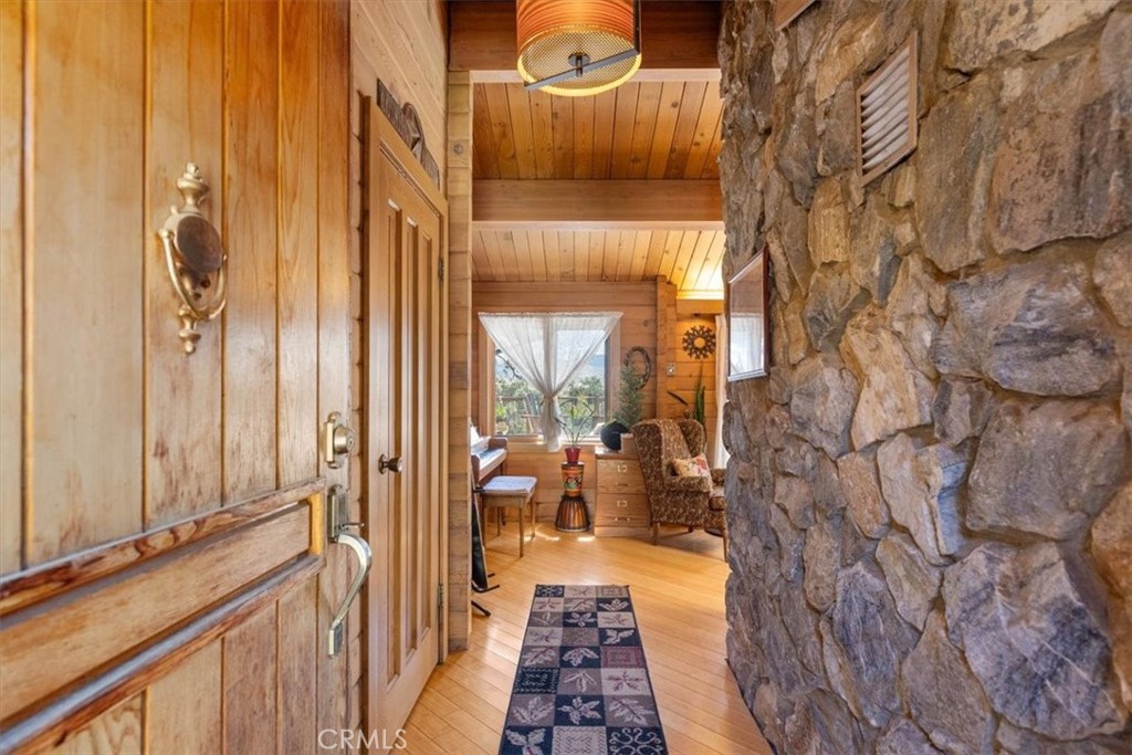 24087 Clover Spring Road Tehachapi, CA 93561 - Photo 5 of 73