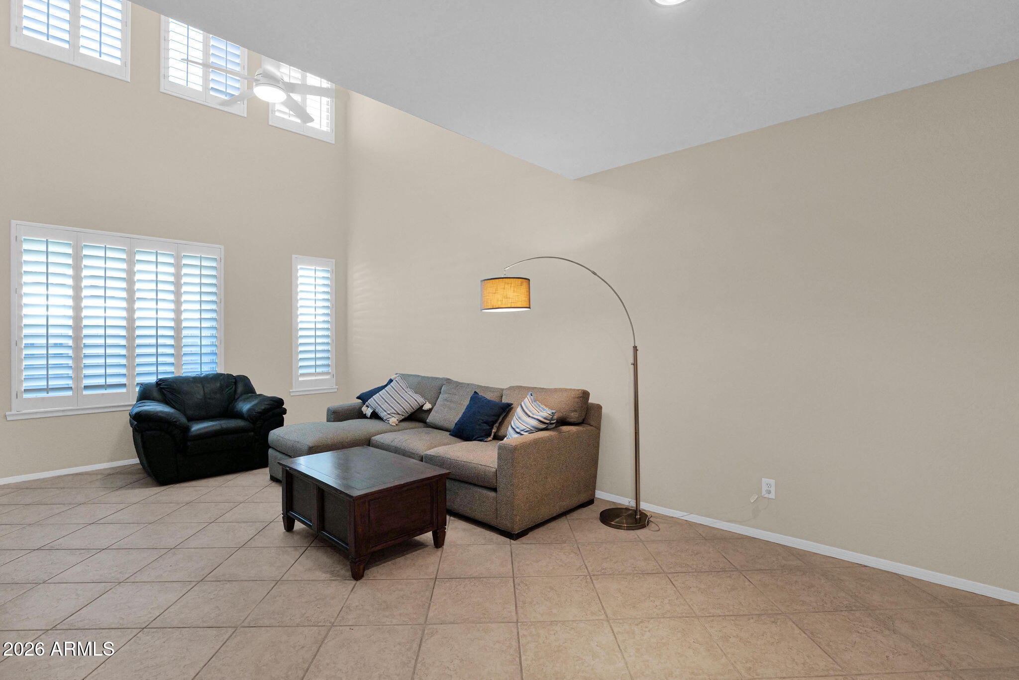 1024 East Frye Road, Unit 1092 Phoenix, AZ 85048 - Photo 7 of 35 a living room with furniture and a window