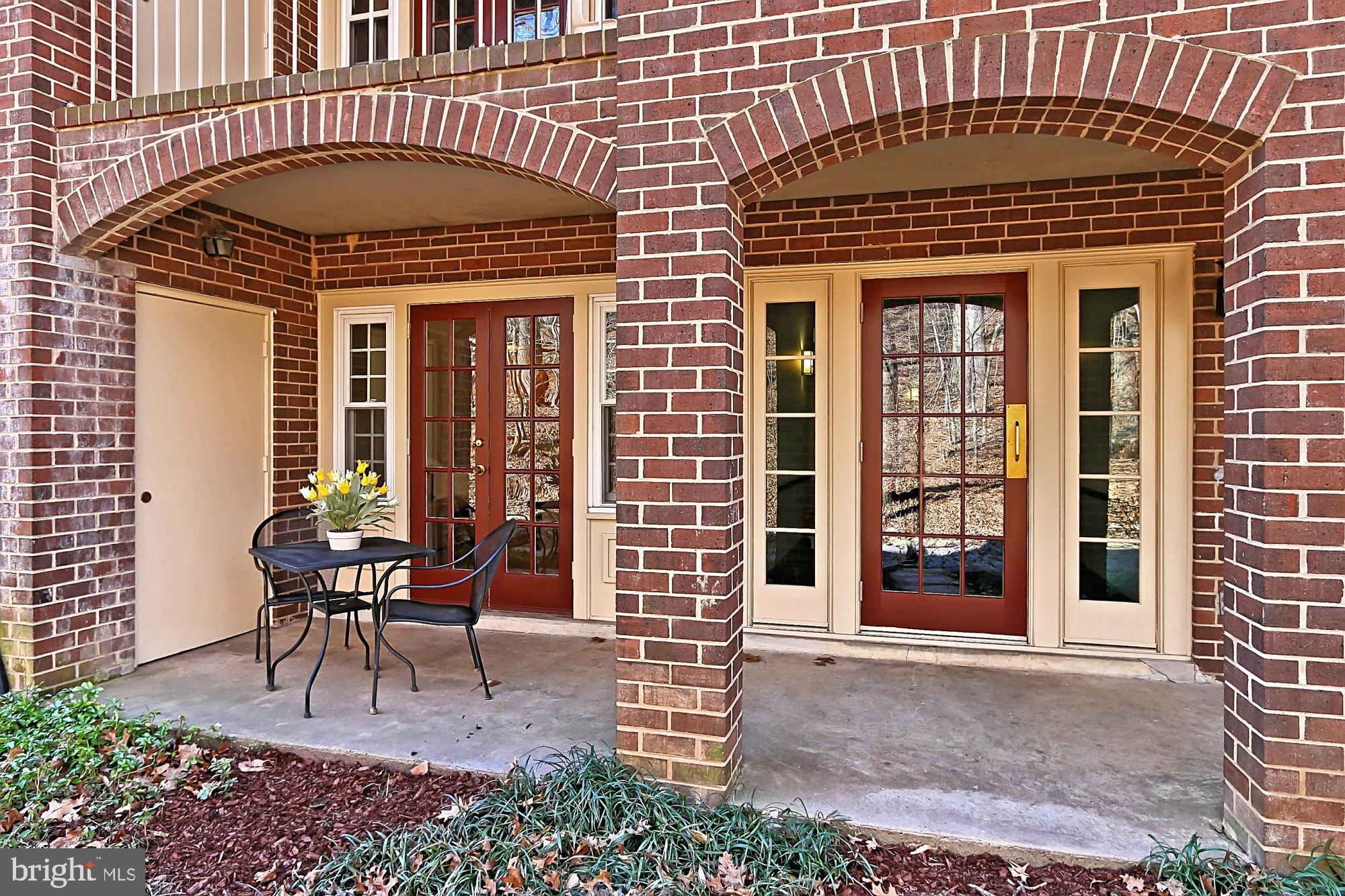 5905 Noblestown Road, Unit L Springfield, VA 22152 - Photo 29 of 49 Patio