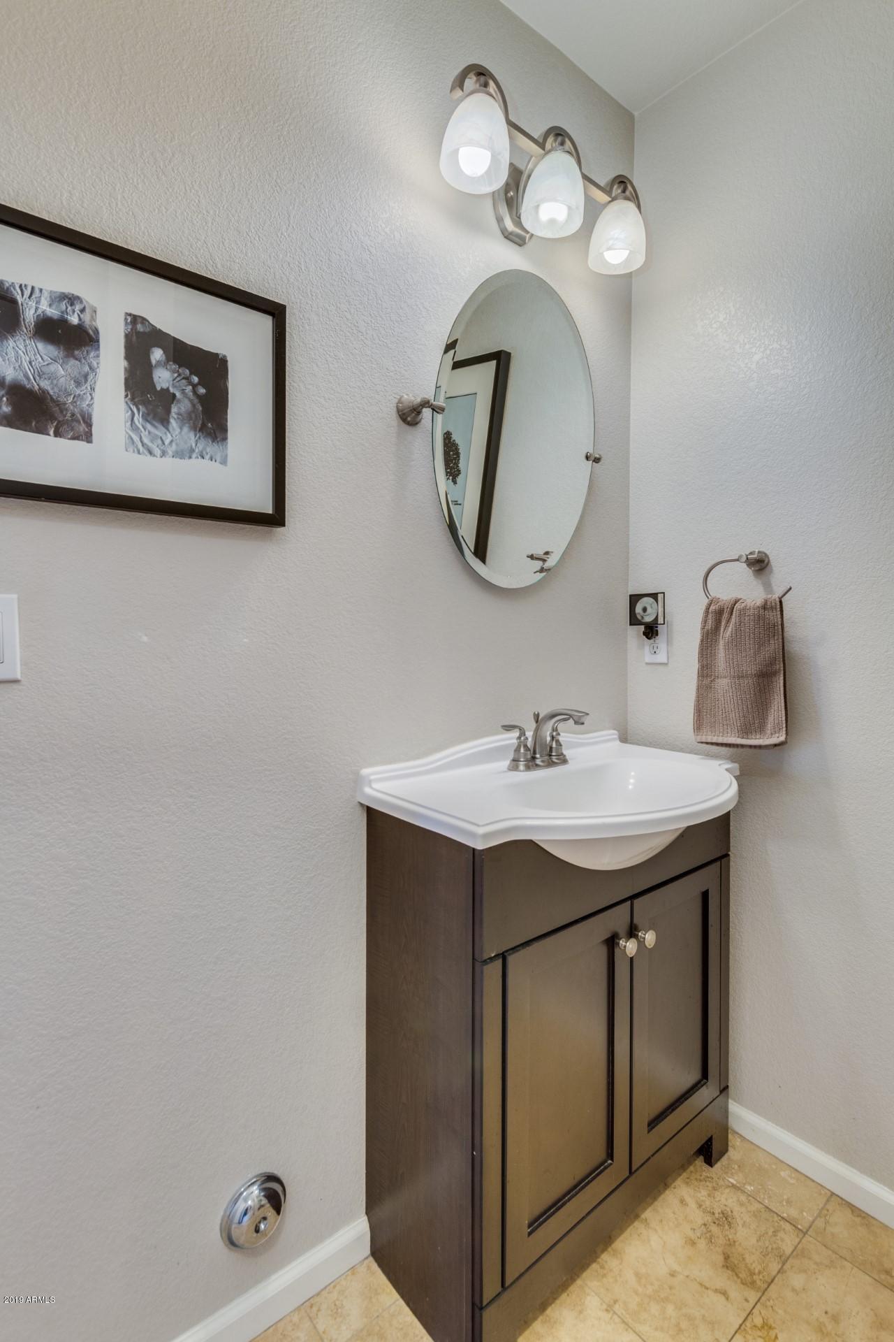 1556 East Cheery Lynn Road Phoenix, AZ 85014 - Photo 11 of 31 0017-Cheery (17)