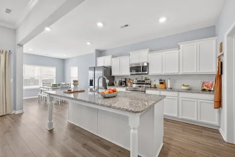 $414,000 | 1422 Blackstone Street, Murfreesboro, TN 37129