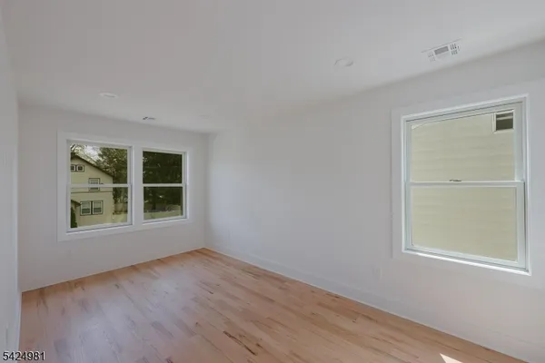 $639,900 | 946 Moessner Avenue, Union, NJ 07083