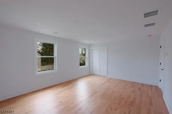 $639,900 | 946 Moessner Avenue, Union, NJ 07083