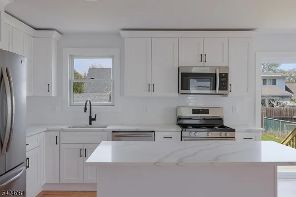 $639,900 | 946 Moessner Avenue, Union, NJ 07083