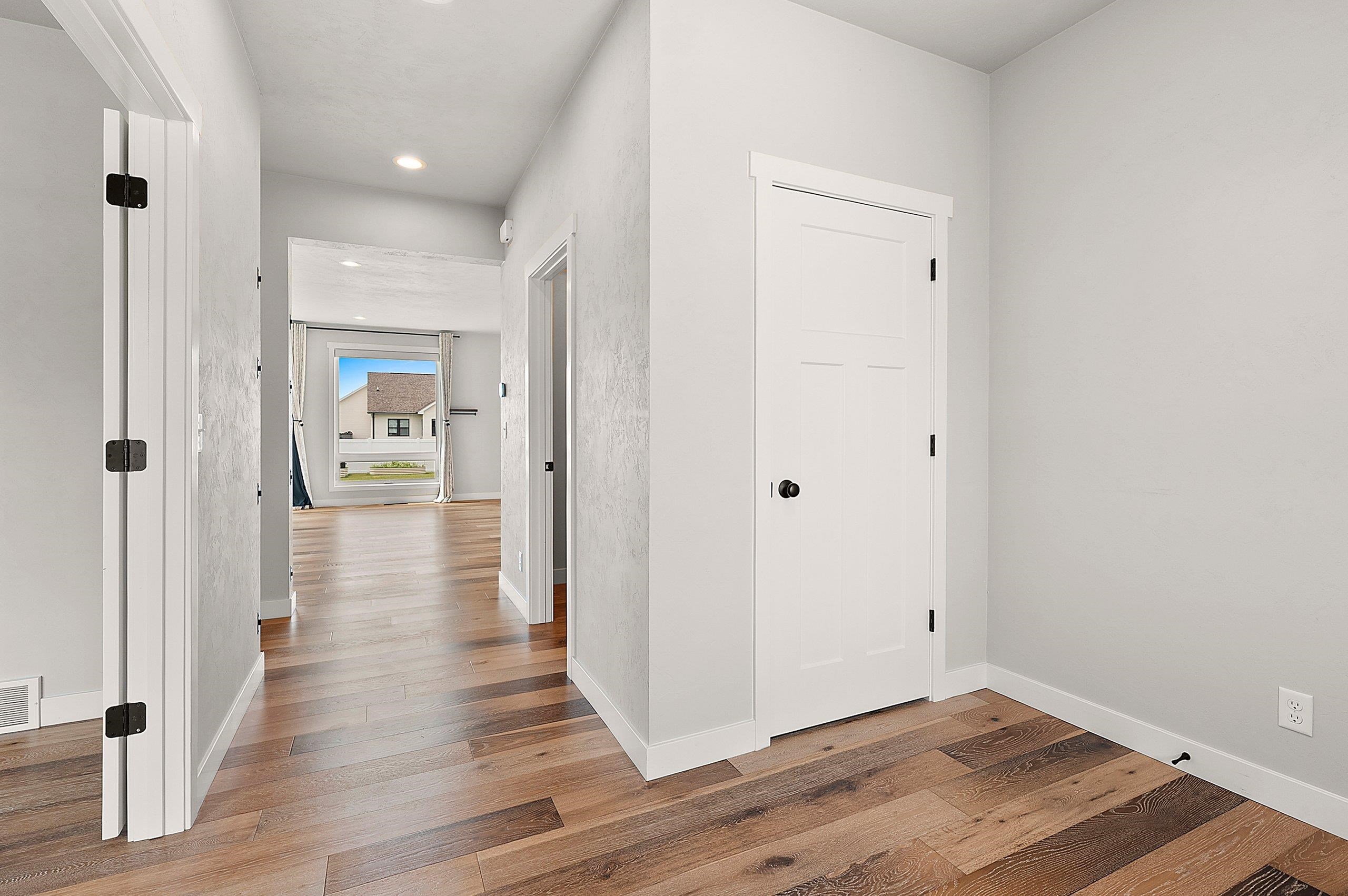 N9239 Laura Street Appleton, WI 54915 - Photo 7 of 89