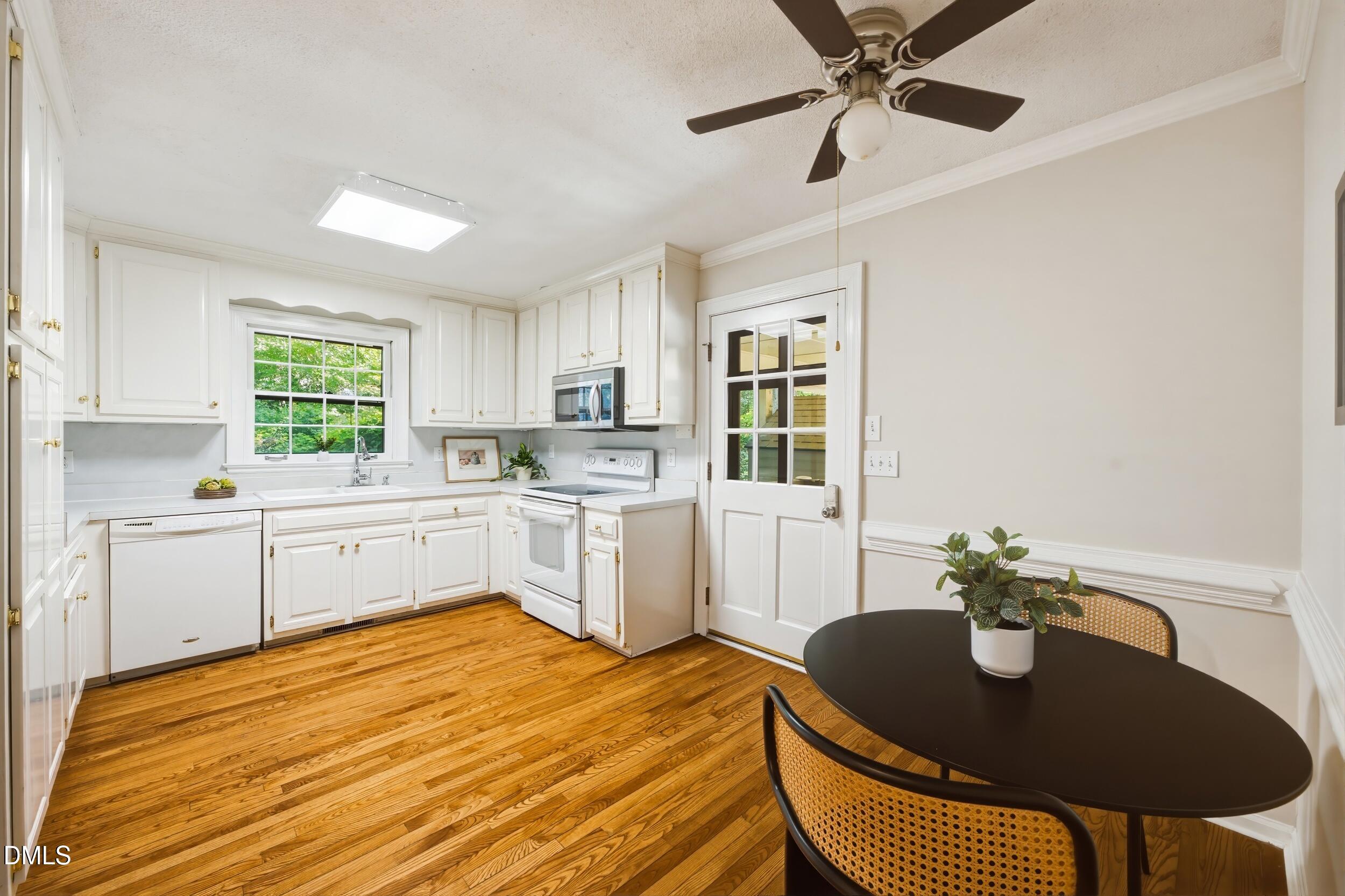 3405 Forest Road Raleigh, NC 27604 - Photo 11 of 43 11_10 -3405 forest rd, interior, kitchen