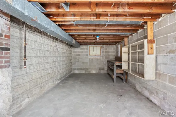 $99,900 | 8320 Lucas And Hunt Road, St. Louis, MO 63136