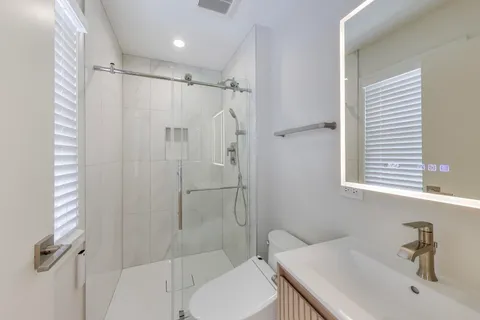 $3,800 | 4150 Williams Court, Hoffman Estates, IL 60192