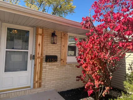 $3,800 | 4150 Williams Court, Hoffman Estates, IL 60192