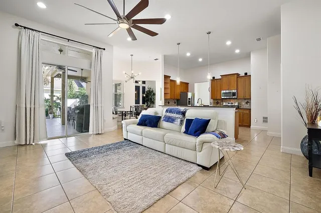 $3,500 | 2847 Majestic Isle Drive, Clermont, FL 34711