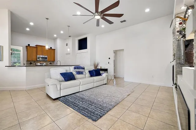 $3,500 | 2847 Majestic Isle Drive, Clermont, FL 34711