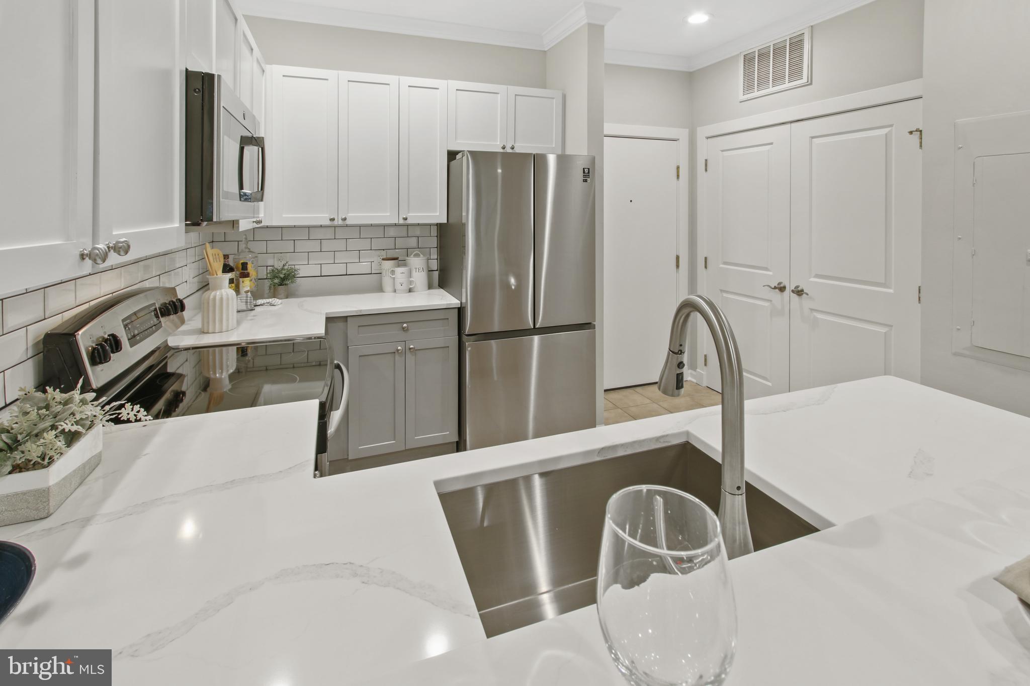 343 Cedar Street Northwest, Unit 102 Washington, DC 20012 - Photo 12 of 65