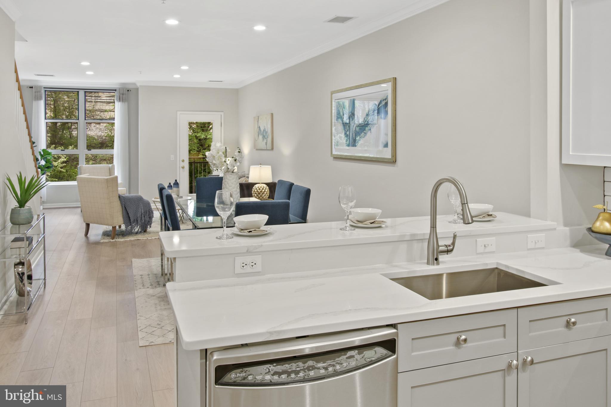 343 Cedar Street Northwest, Unit 102 Washington, DC 20012 - Photo 13 of 65