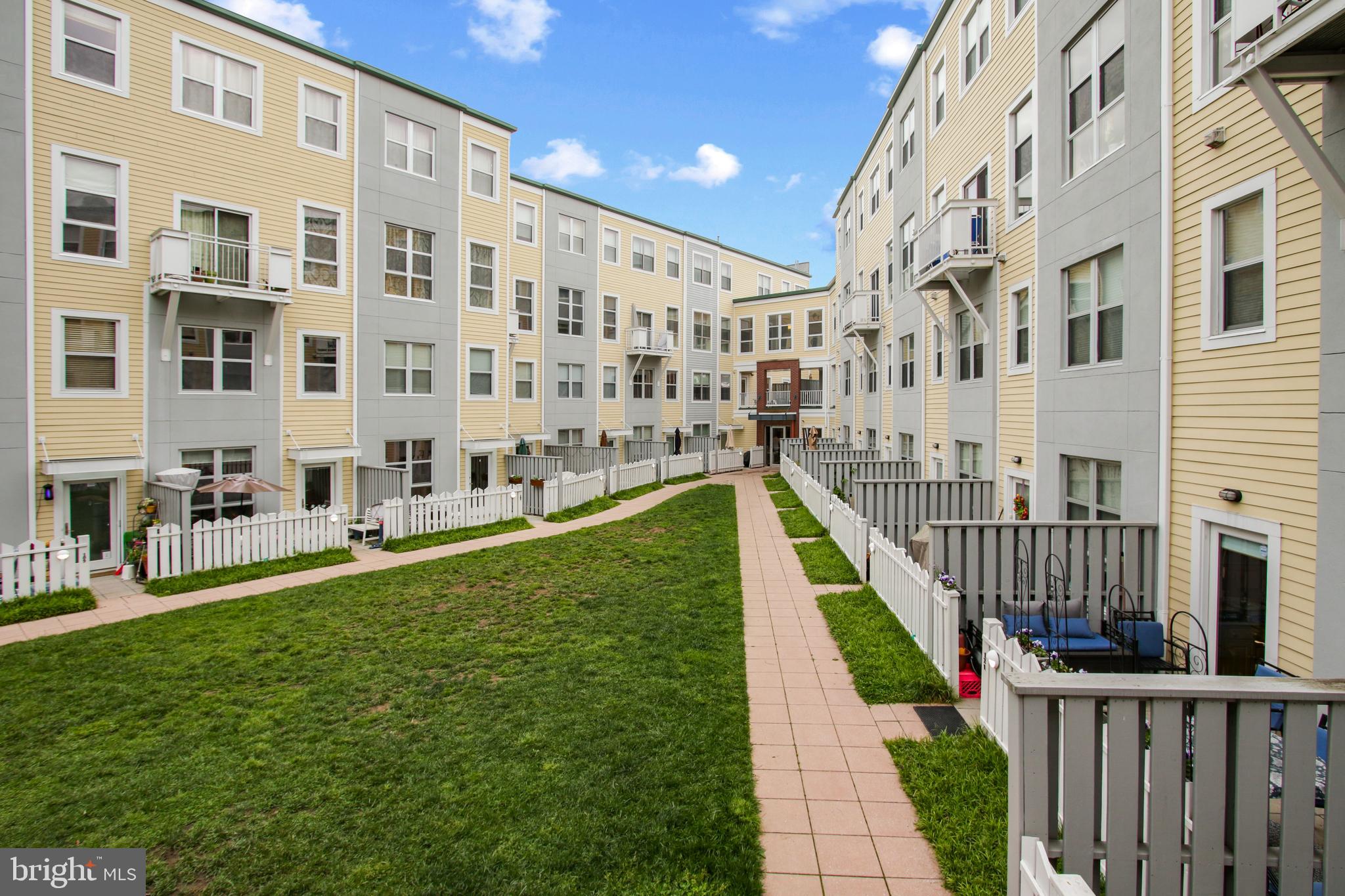 343 Cedar Street Northwest, Unit 102 Washington, DC 20012 - Photo 57 of 65