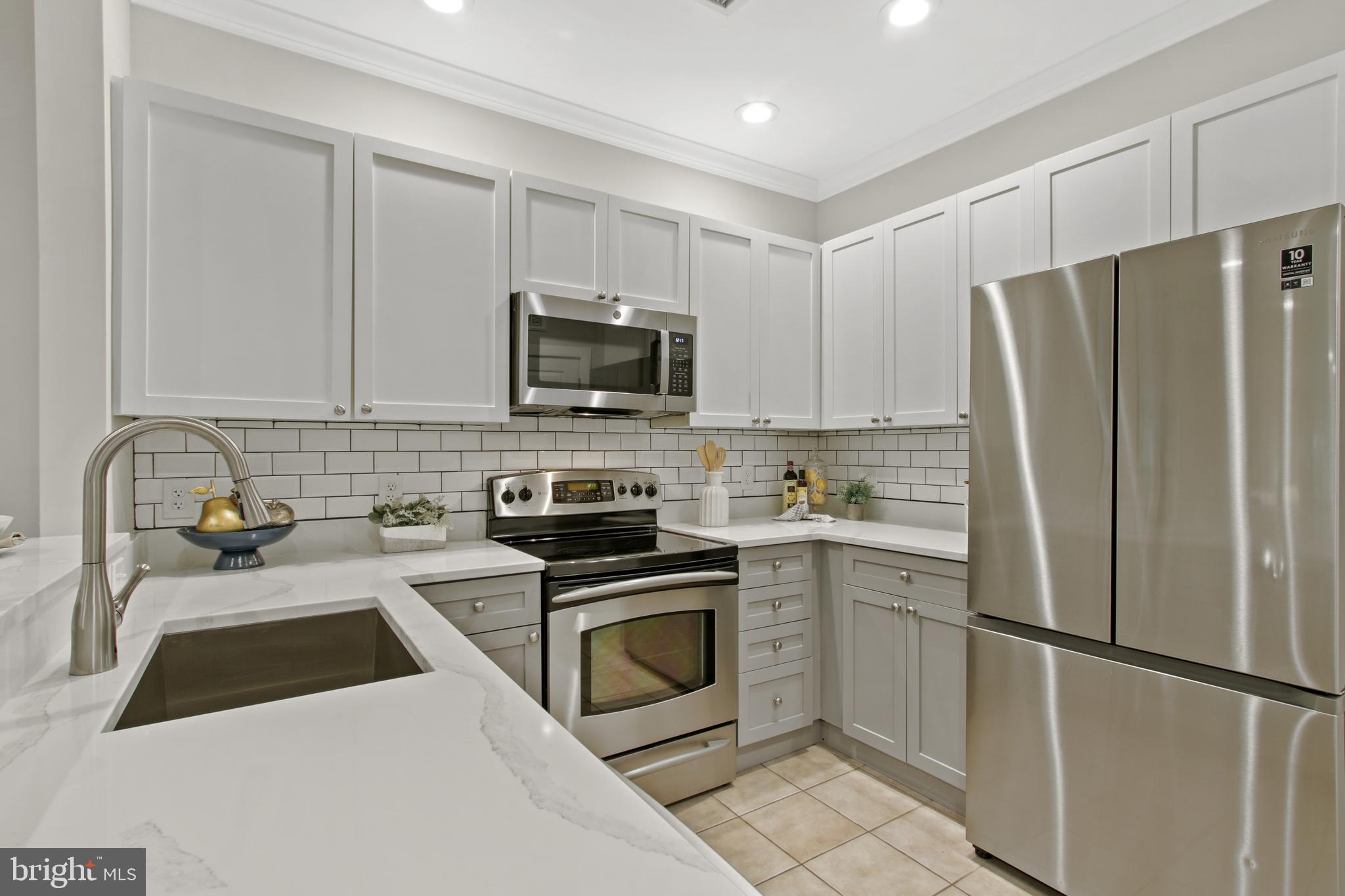 343 Cedar Street Northwest, Unit 102 Washington, DC 20012 - Photo 6 of 65