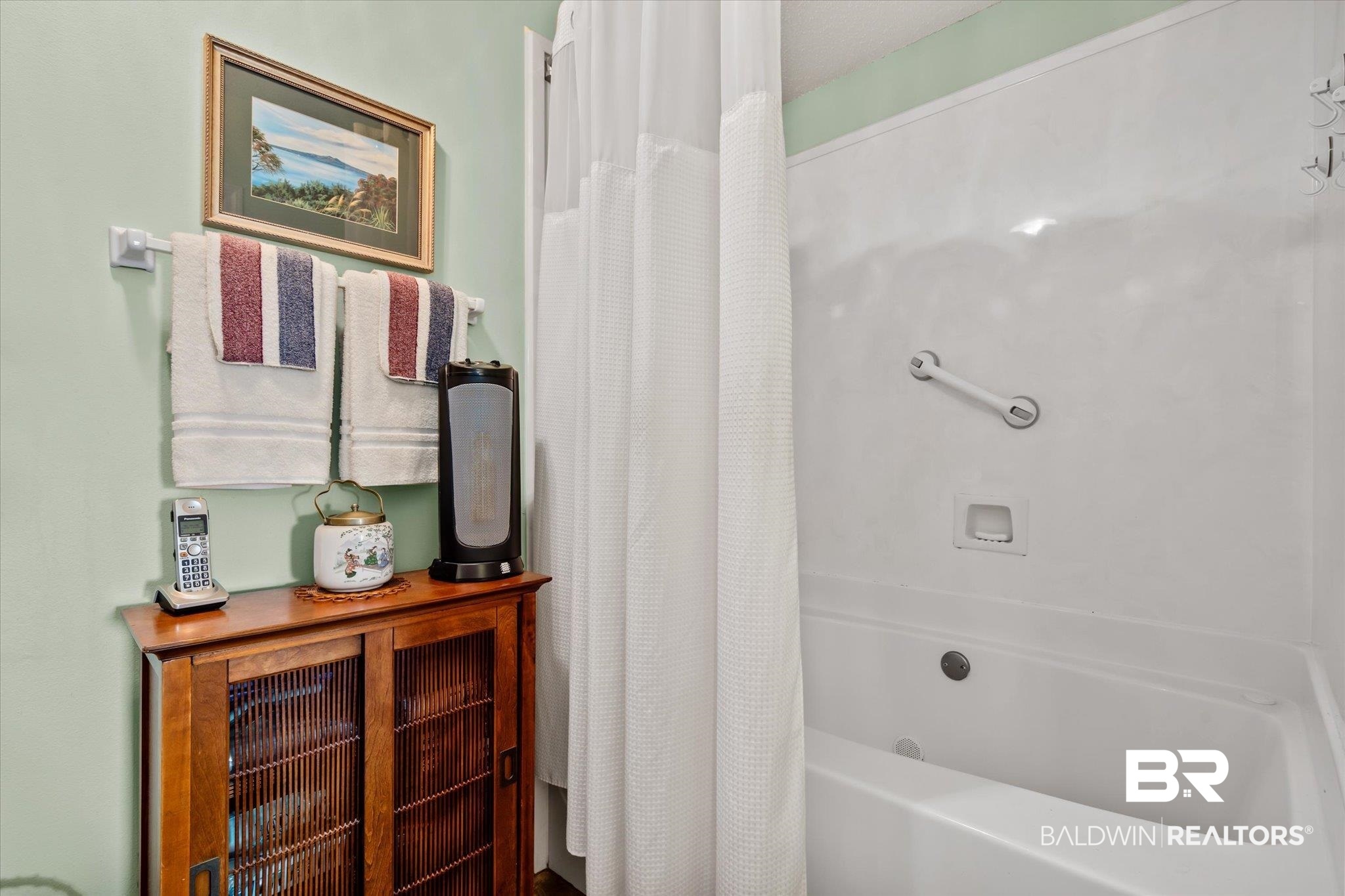 402 Meadow Lane Foley, AL 36535 - Photo 13 of 30 Primary Bath