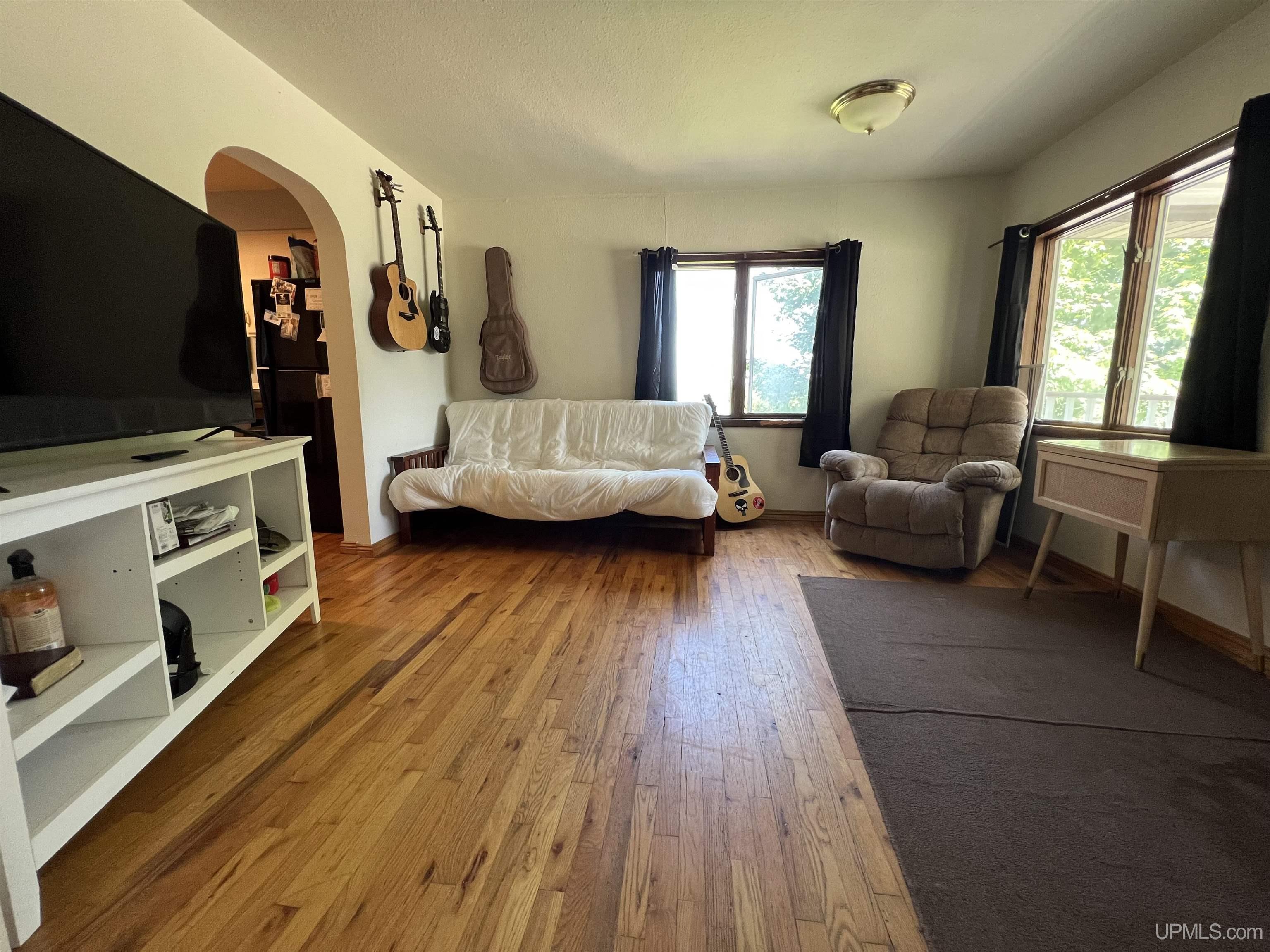214 Hickory Street Munising, MI 49862 - Photo 7 of 26