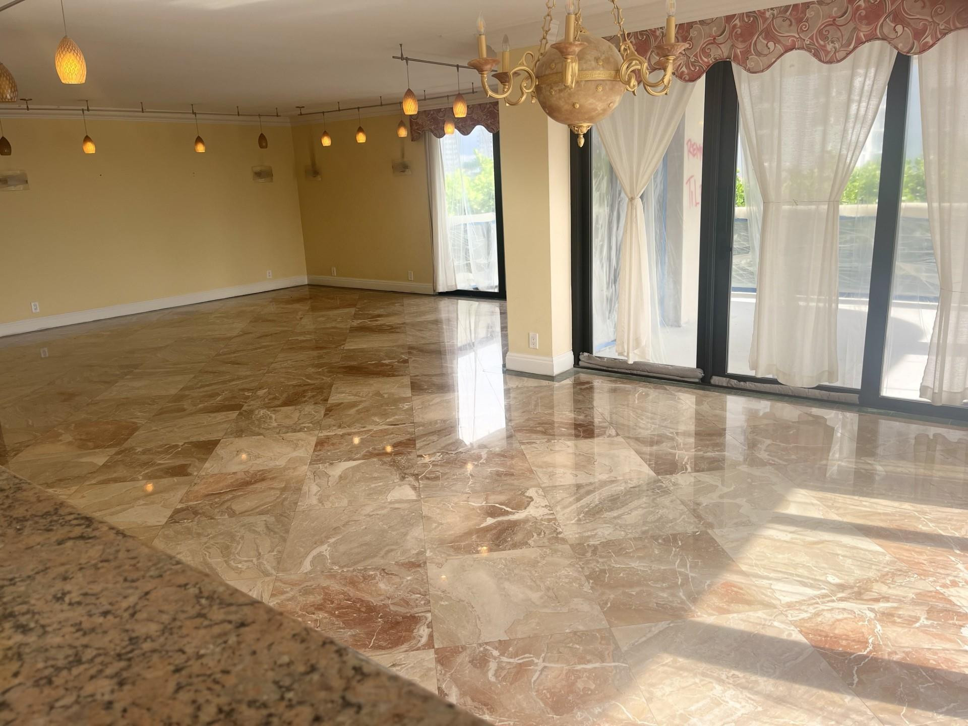 19667 Turnberry Way, Unit 4J Miami, FL 33180 - Photo 4 of 14 GREAT ROOM