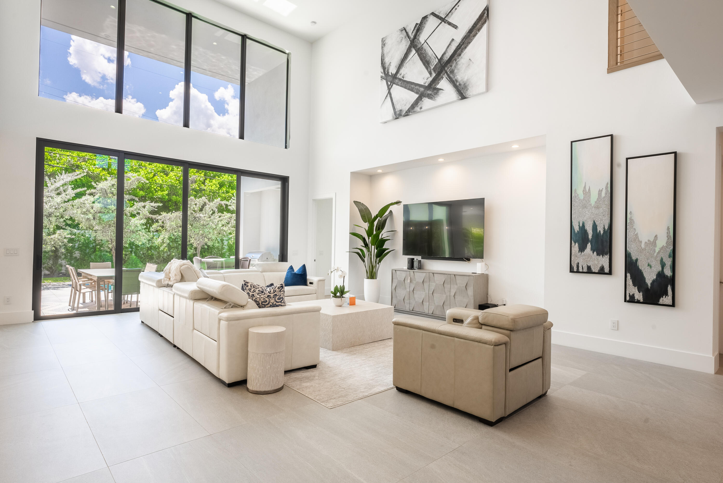 255 Northeast Spanish Court Boca Raton, FL 33432 - Photo 16 of 69 DSC09389-HDR-2