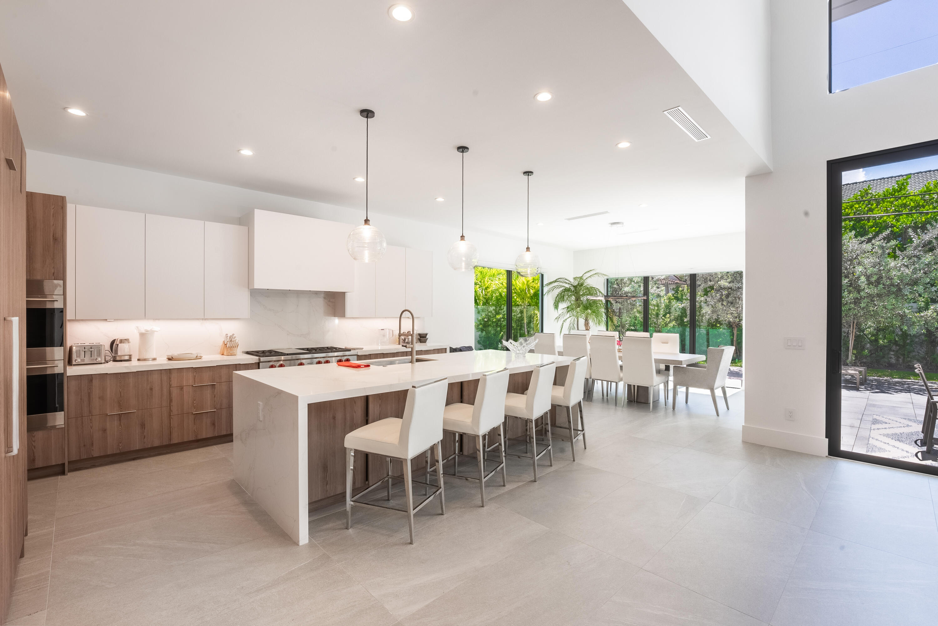 255 Northeast Spanish Court Boca Raton, FL 33432 - Photo 19 of 69 DSC09409-HDR-2