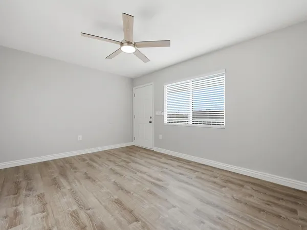 $1,199 | 127 South Outpost Road, Unit 4, Apache Junction, AZ 85119