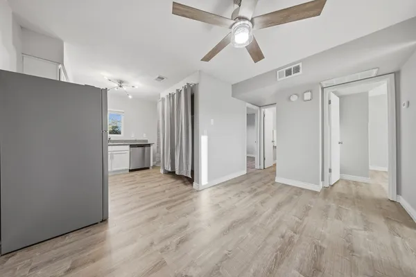 $1,199 | 127 South Outpost Road, Unit 4, Apache Junction, AZ 85119