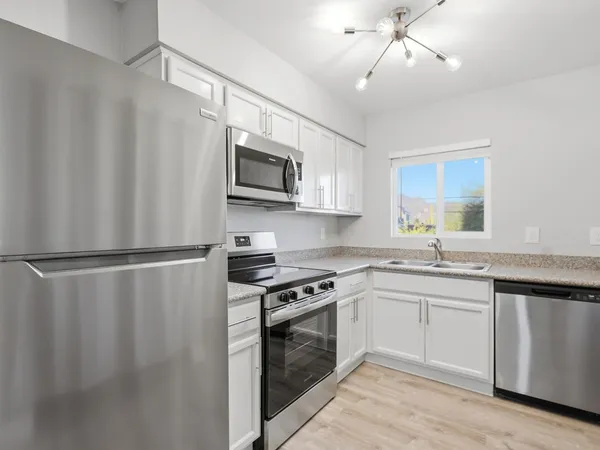 $1,199 | 127 South Outpost Road, Unit 4, Apache Junction, AZ 85119