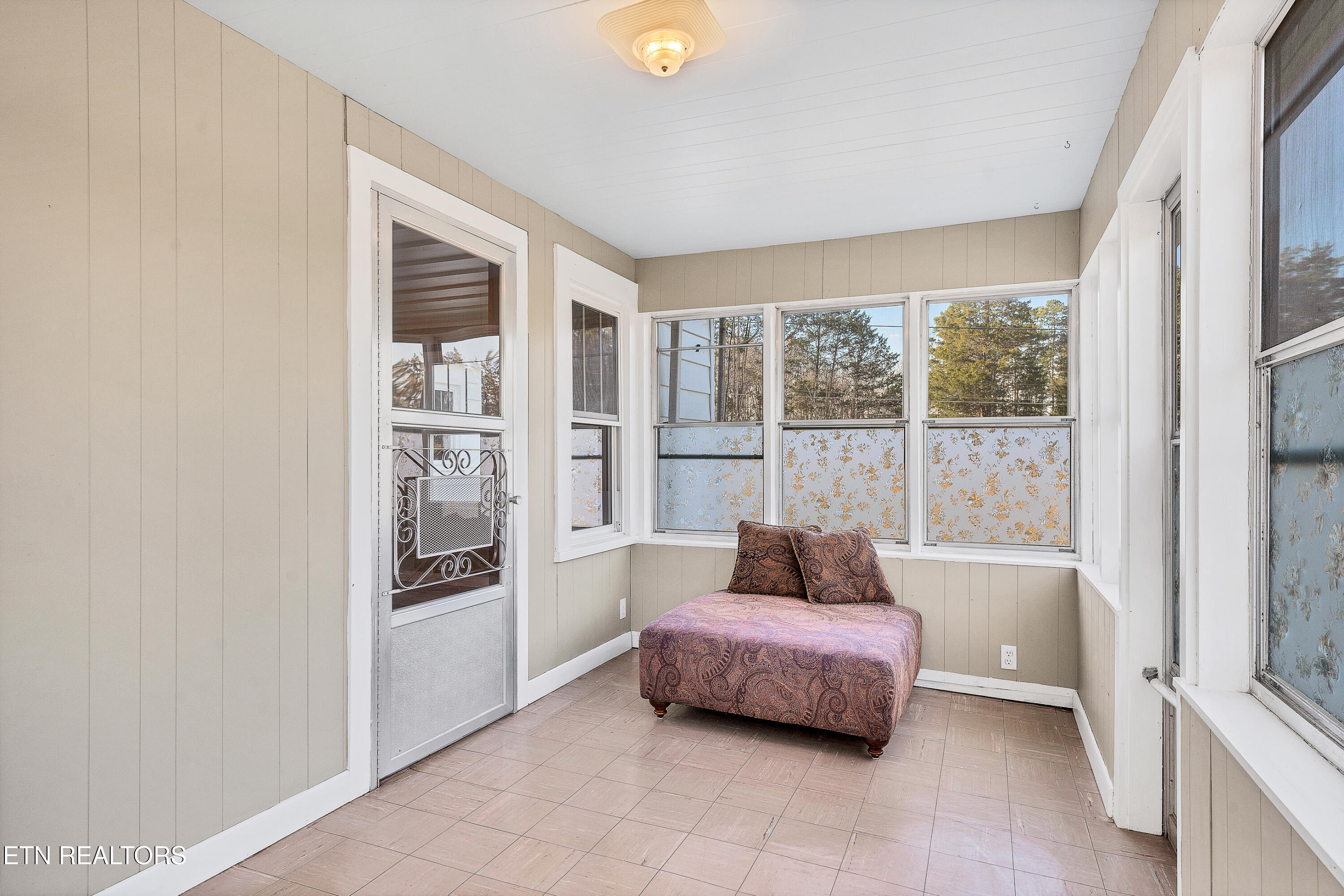 2919 Montvale Road Maryville, TN 37803 - Photo 21 of 45 FRONT ENTRACE TO HOME